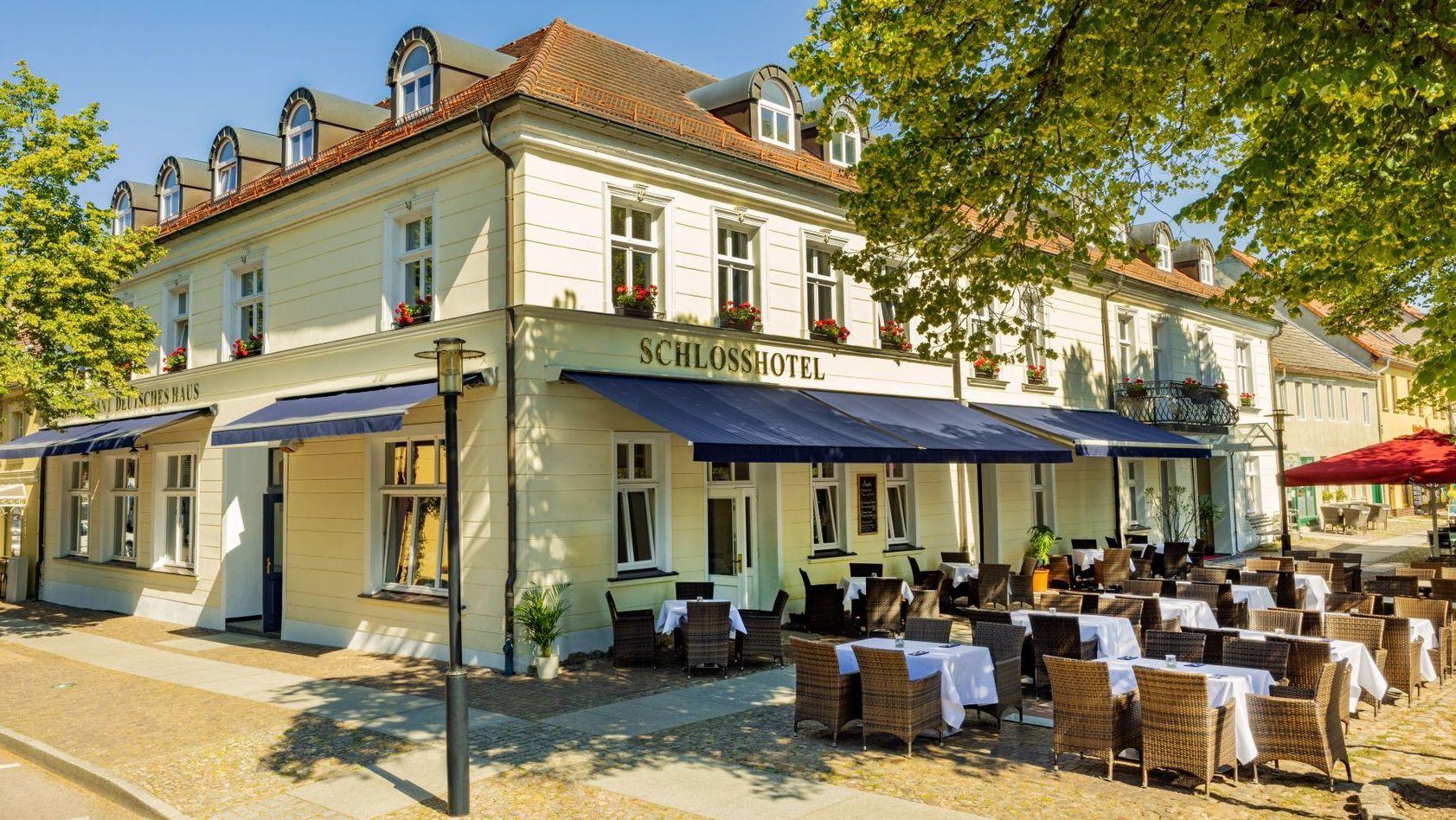 Schlosshotel Rheinsberg-Außenansicht